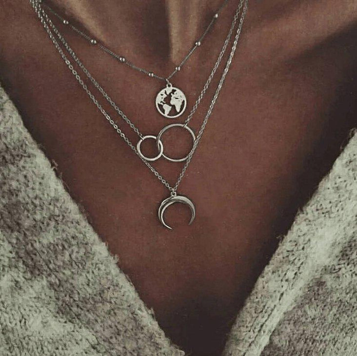 Charming Moon Necklace